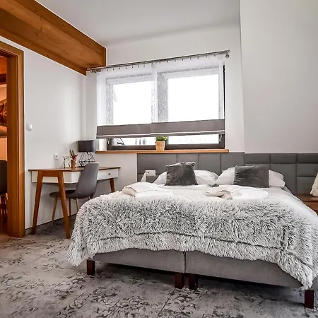 Pod Tatrzanskim Niebem