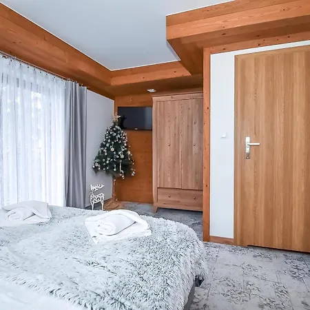 Pod Tatrzanskim Niebem Zakopane