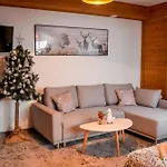 Pod Tatrzanskim Niebem * Zakopane