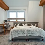 Pod Tatrzanskim Niebem Zakopane