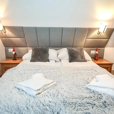 Pod Tatrzanskim Niebem * Zakopane