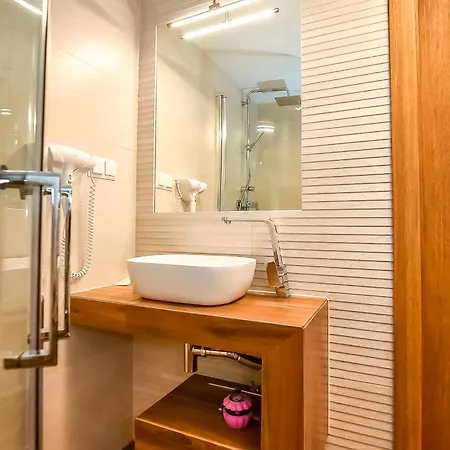 Pod Tatrzanskim Niebem